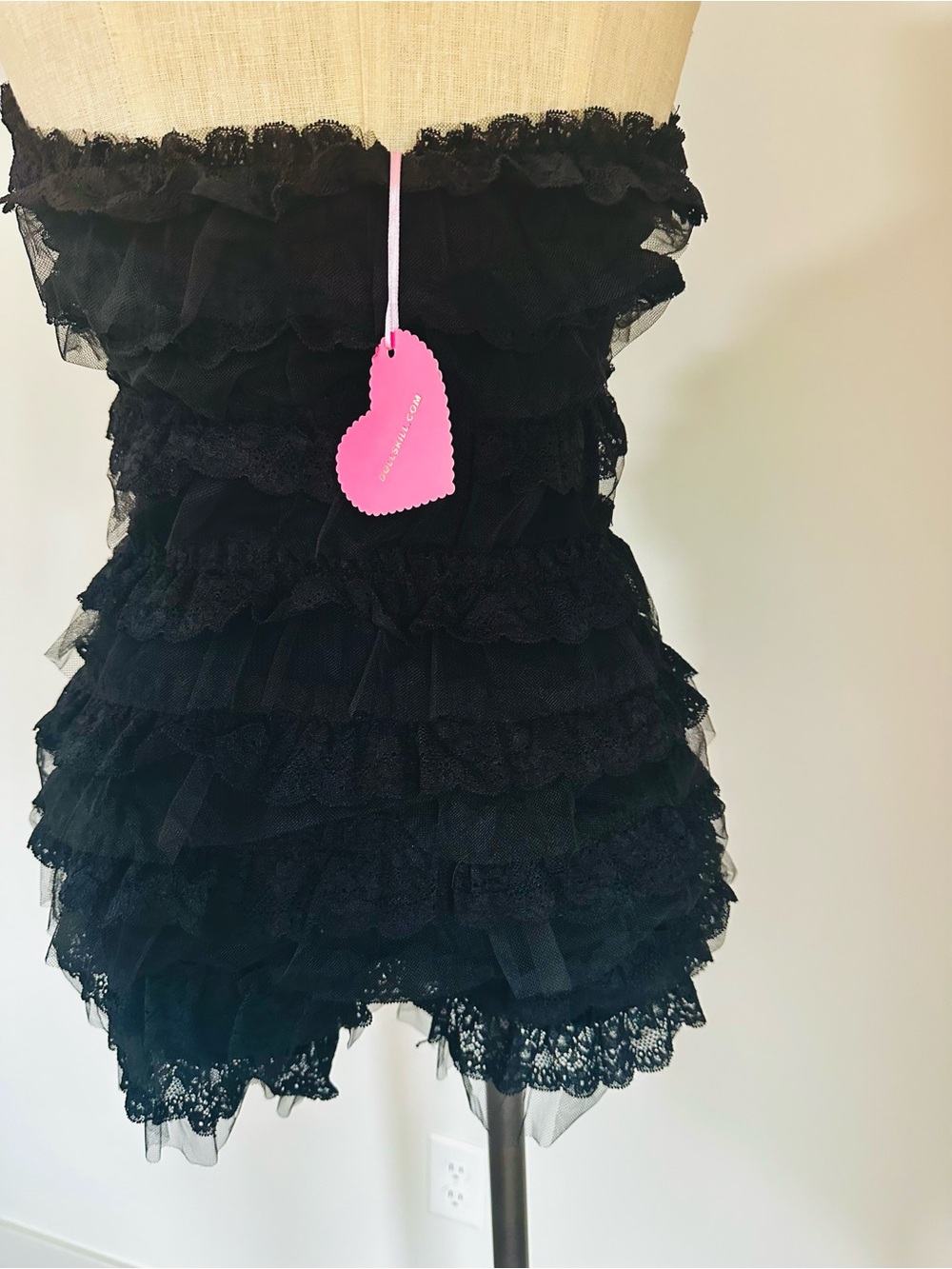 Lace Romper - Picture 5 of 5